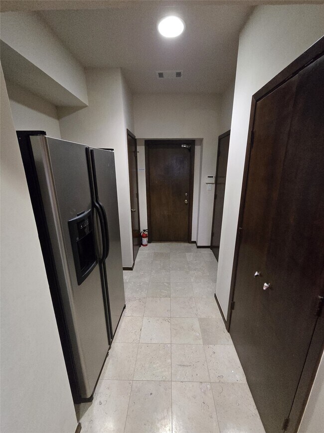 Photo - 3231 Hemingway Dr