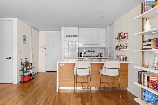 Photo - 303 E 33rd St Unit 2L