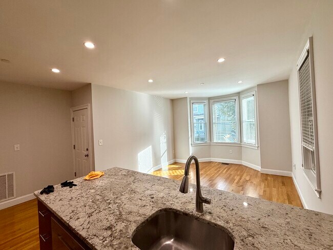 Photo - 19 Plymouth St Unit 1