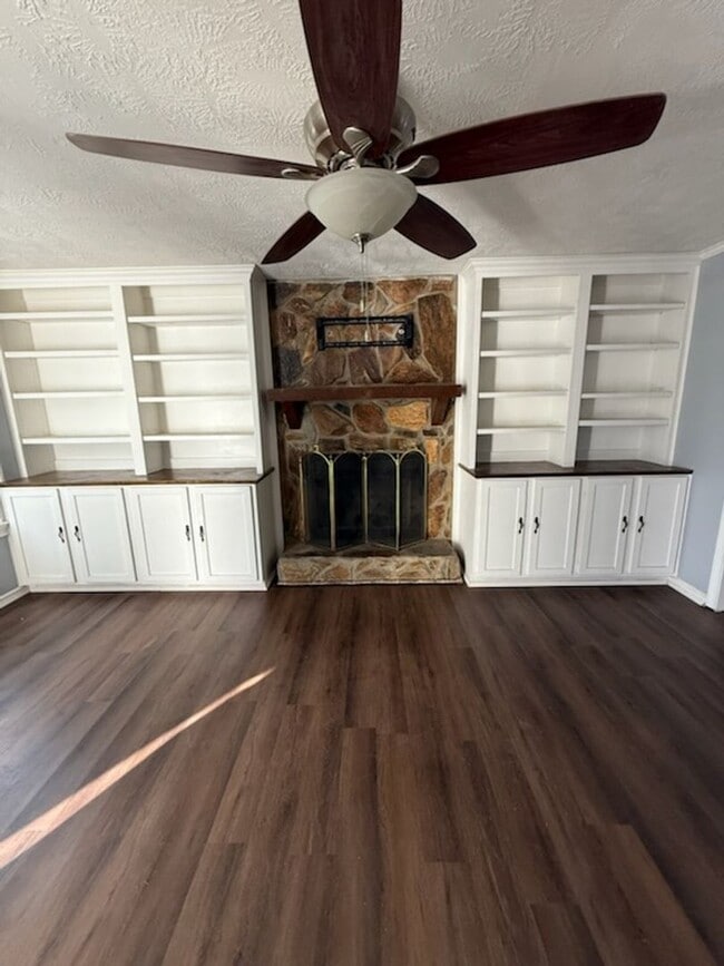 Photo - 4343 Ridge Cliff Dr