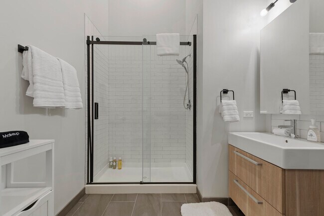 Photo - 19 S LaSalle St Unit ID1029572P