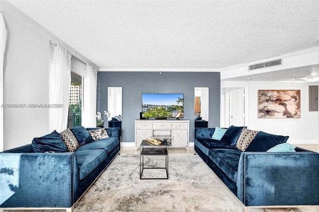 Building Photo - 17555 Atlantic Blvd Unit 608