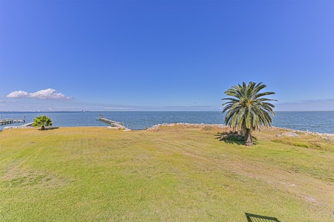 Photo - 7706 Channelview Dr