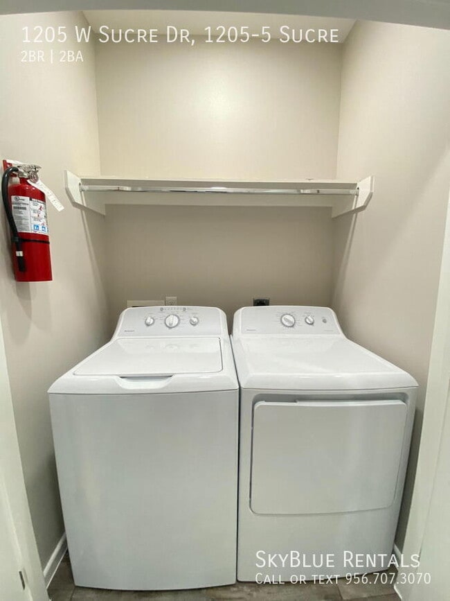 Photo - 1205 W Sucre Dr