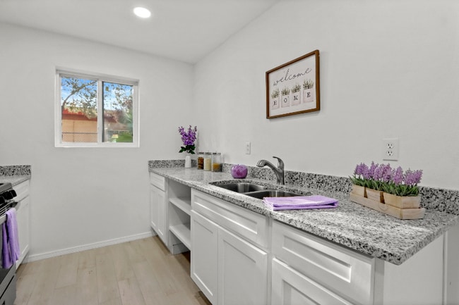 Photo - 9316 San Lorenzo Ave Unit A