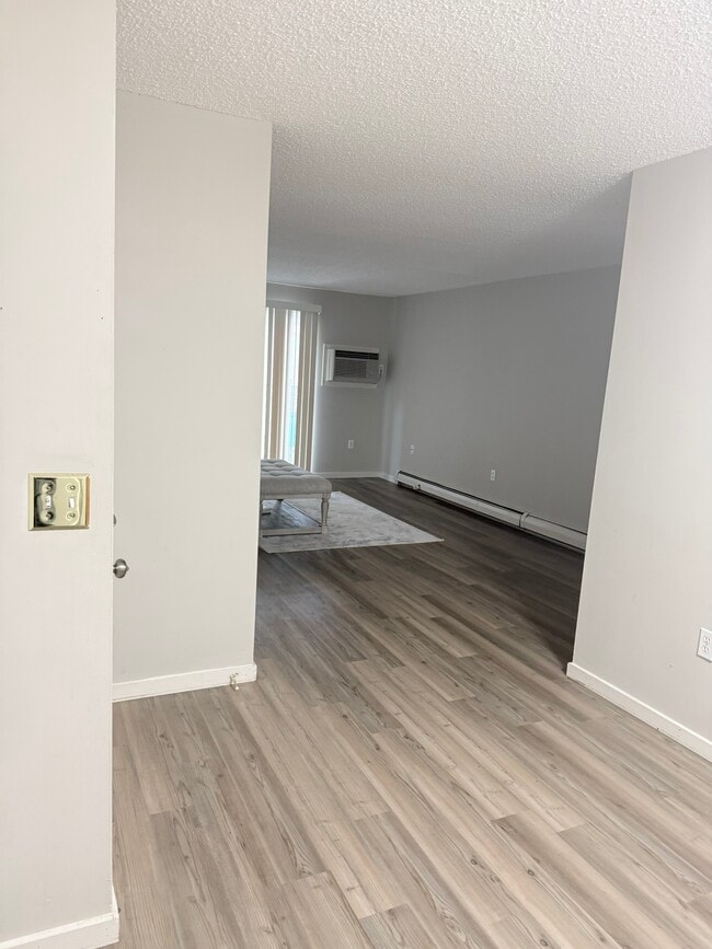 Photo - 3 Oak Hill Ln Unit Oak Hill