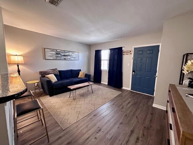 Photo - 312 Bream Ave Unidad 201