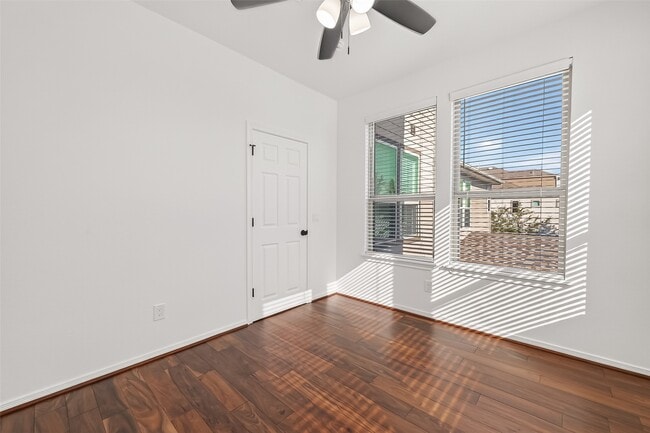 Photo - 10949 Cannes Memorial Dr