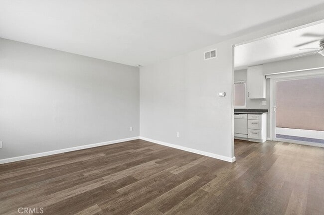 Photo - 33542 Street of the Blue Lantern