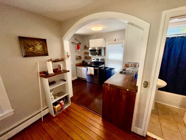 Photo - 11 Huber Ave