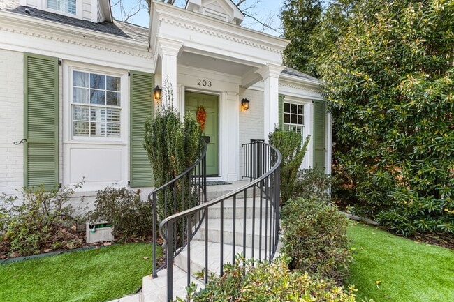 Photo - Stunning Irving Park 4 bedroom, 4 bathroom home in Greensboro!