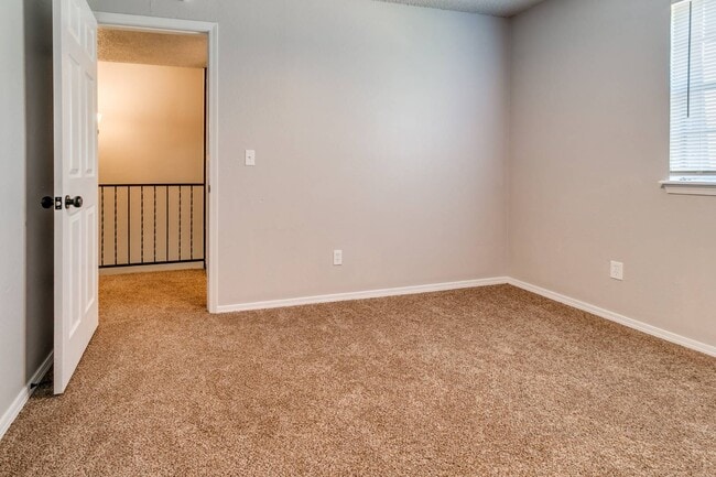 Photo - 1201 Lakecrest Dr