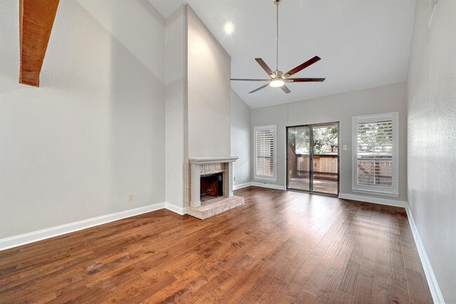 Photo - 7211 Lakewood Dr Unit G124