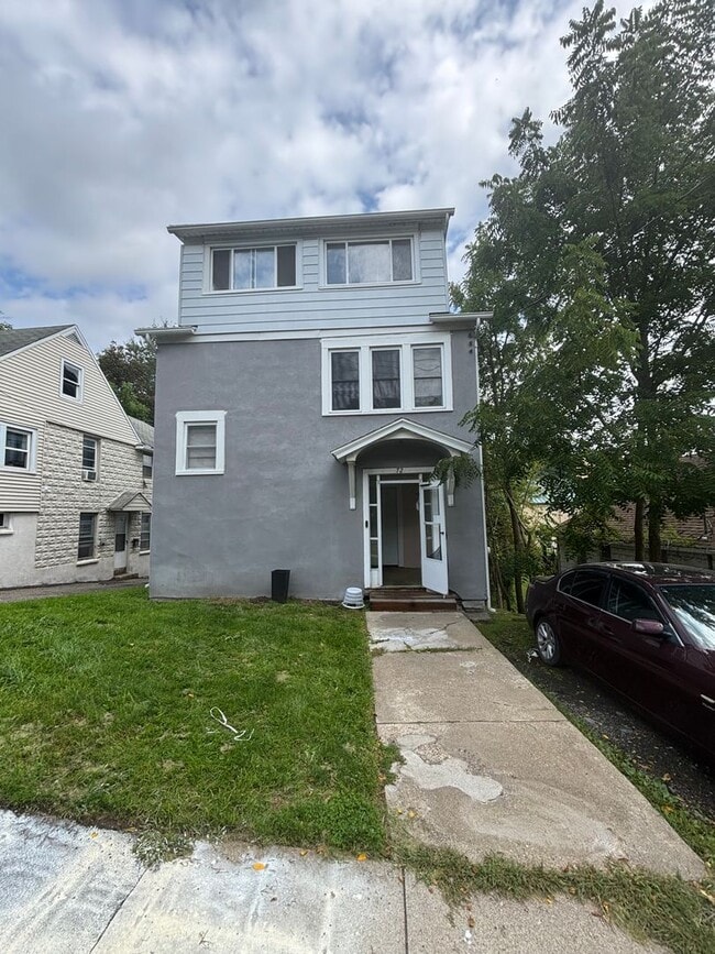 Building Photo - 72 Virginia Ave Unit 2
