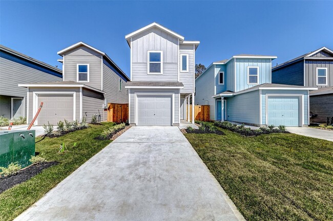 Building Photo - 21543 Carosella Dr