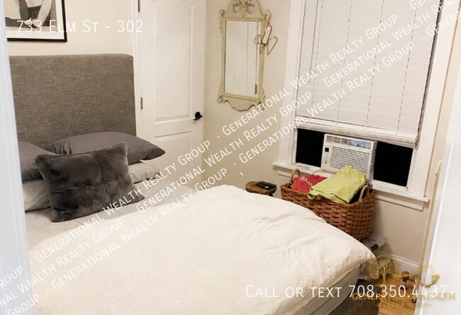 Photo - 733 Elm St Unit 302