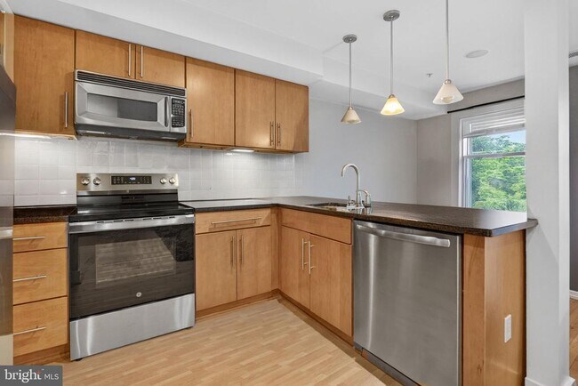 Photo - 1524 Independence Ave SE Unit 303