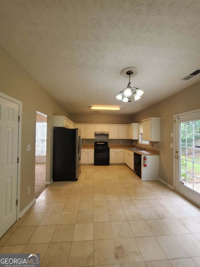 Photo - 1031 Maple Leaf Dr