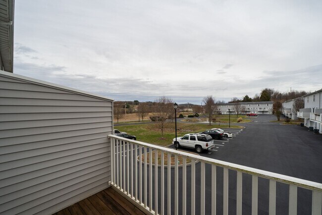 Photo - 147 Old State Rte 34