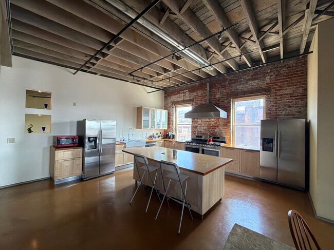 Penthouse Kitchen - Harrison Terminal Lofts