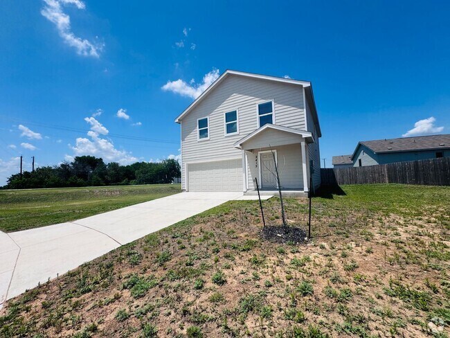 Building Photo - 4bd 2.5 ba in New Braunfels Rental