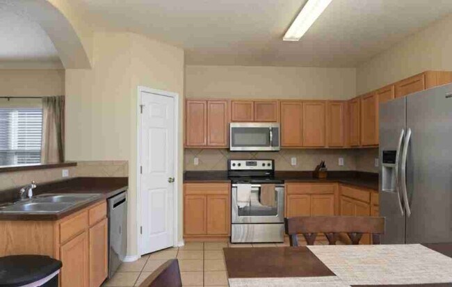 Photo - 10000 Hunt Ln