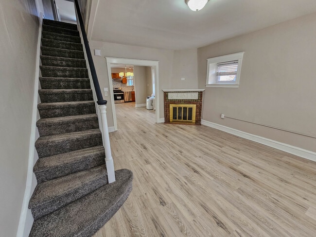 Photo - 740 Church Ln