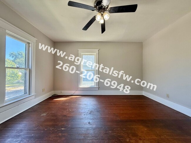 Photo - 1002 Columbia Ave Unit 1002 1/2 Columbia Ave
