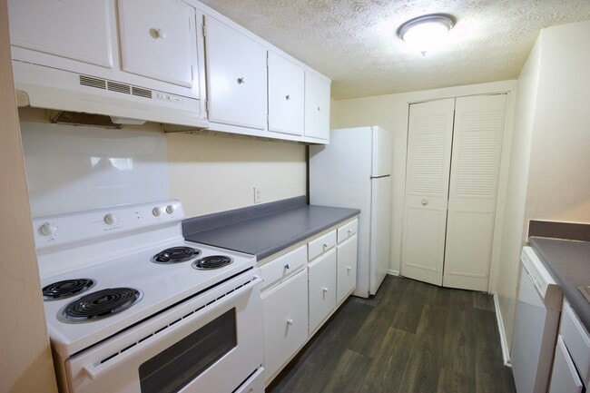 Photo - 120 Viking Ct Unit 1X1