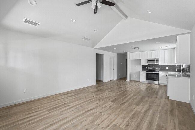 Photo - 413 S Willow St