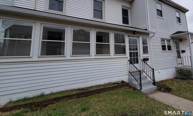 Photo - 134 Bristol St Unit 2