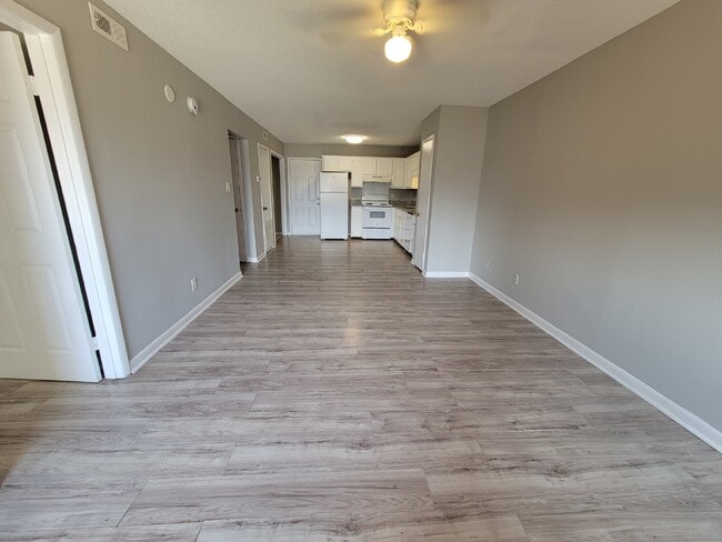 Building Photo - Coming soon!!! 2 Bedroom Apartment with Modern Amenities in Decatur, AL! Unit 1