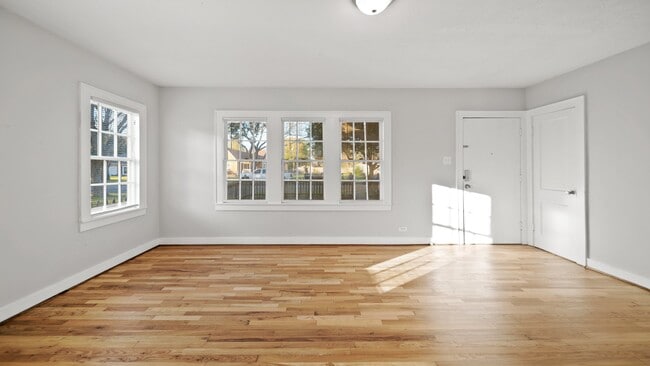 Photo - 213 12th Ave N