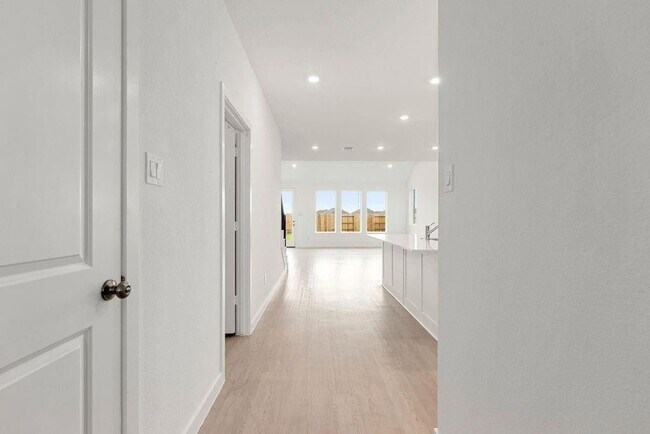 Photo - 6411 Symphony Wave Dr