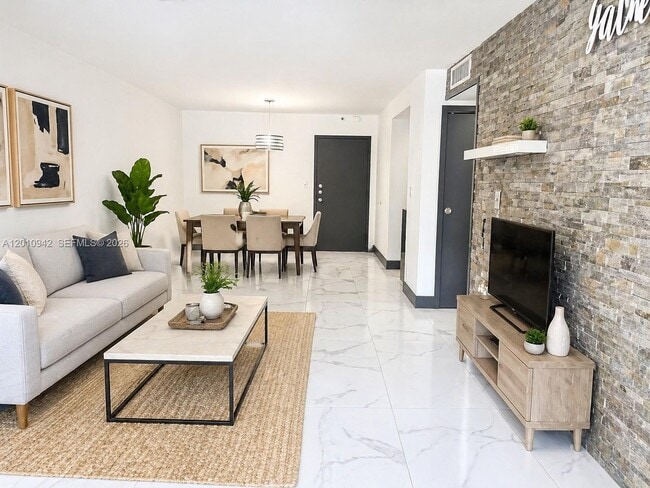 Photo - 1825 W 44th Pl Unit 501