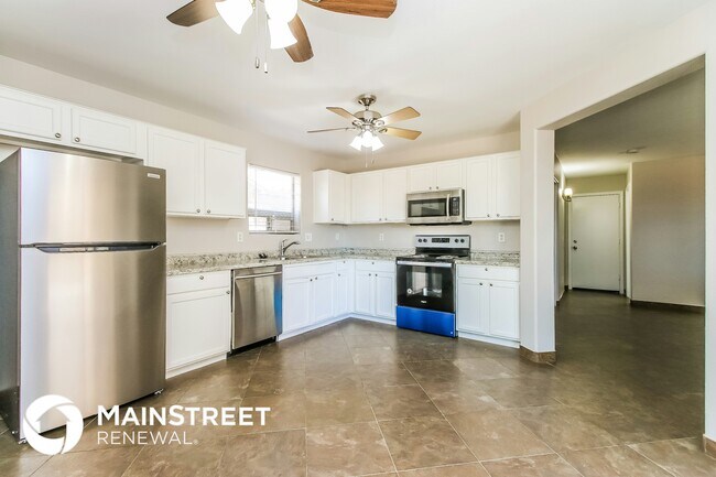Photo - 41889 W Sunland Dr