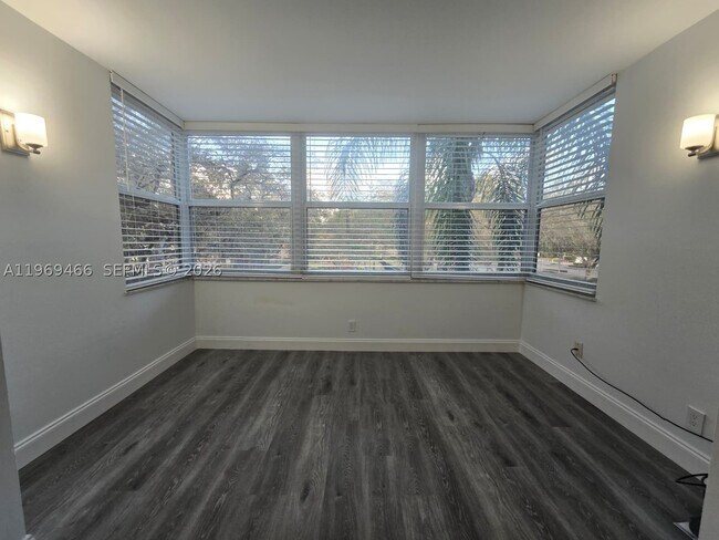 Photo - 6500 Cypress Rd Unit 301