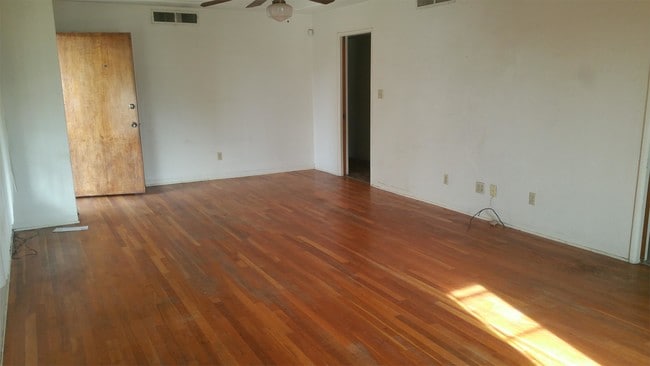 Photo - 1276 S Rupert Ave