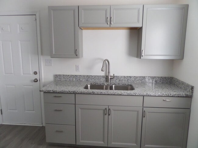 Photo - 206 Sunstede Rd