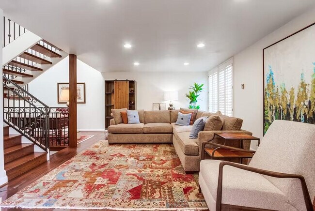 Photo - 533 S Sierra Ave Unidad ID1263268P