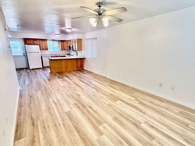 Photo - 3 Bedroom/ 2.5 Bath Townhome in Hawk Hollow