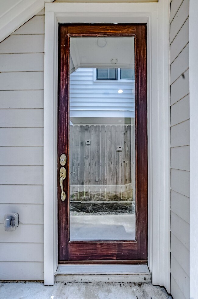 Photo - 714 Fargo St