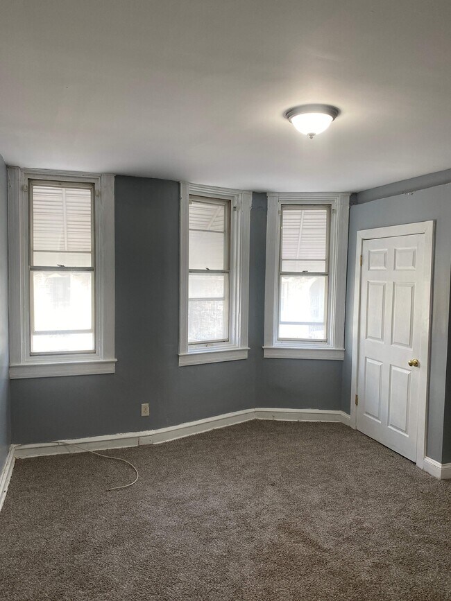 Photo - 2851 W Lafayette Ave