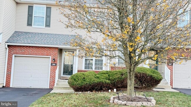 Photo - 506 Quincy St