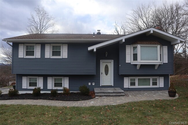 Photo - 32 Poplar Dr