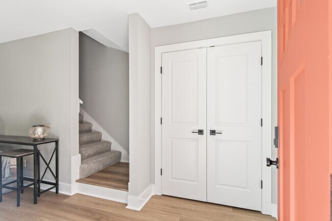 Photo - 112 2nd St