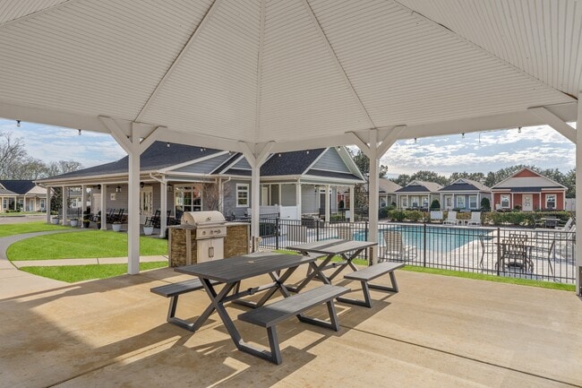 Photo - The Cottages Dothan