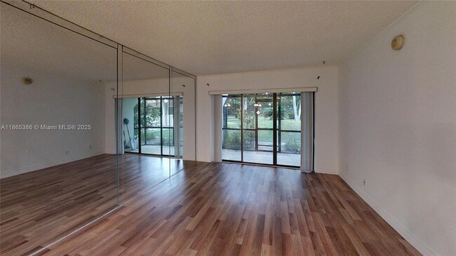 Building Photo - 301 N Pine Island Rd Unit 165 Rental