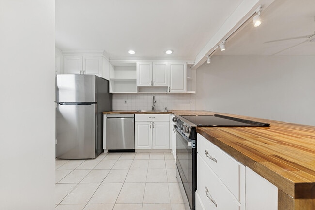 Photo - 6161 NW 2nd Ave Unit 420