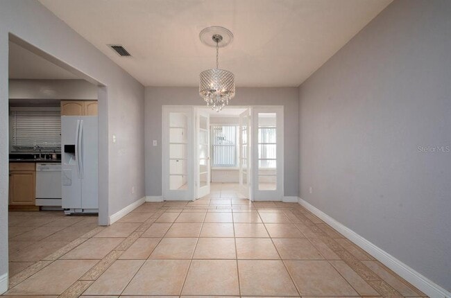 Photo - 640 Roberta Ave